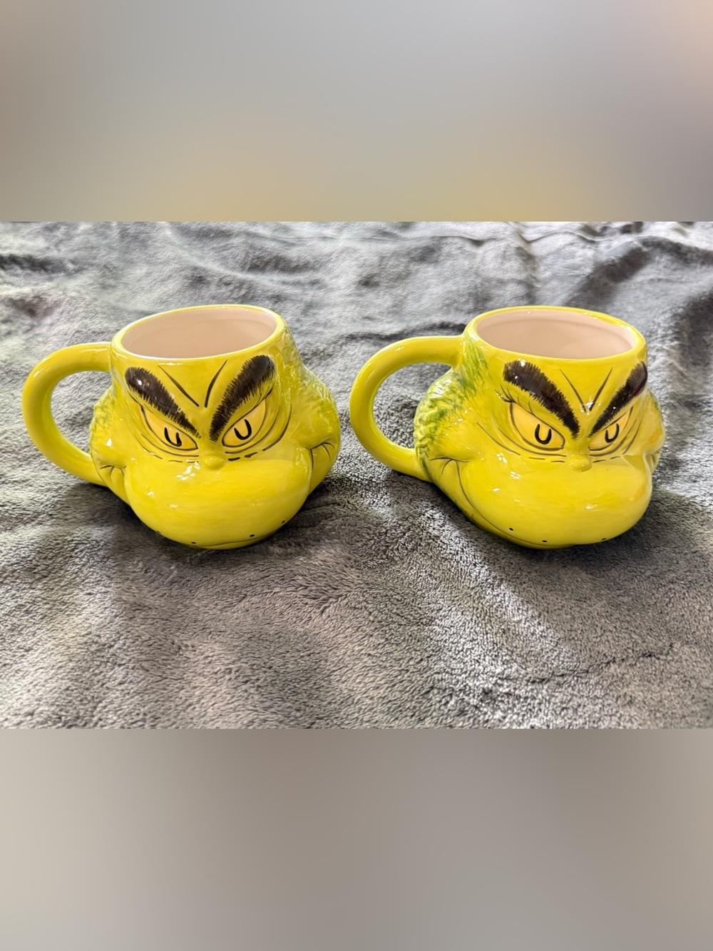 Grinch Face Ceramic Mug set - Novelty Holiday Drinkware